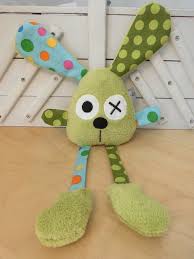 Doudou Lapin Grandes Pattes Vert Et Bleu Jeux Peluches Doudous Par Melomelie Coudre Des Animaux En Peluche Poupees A Coudre Jouets En Tissu