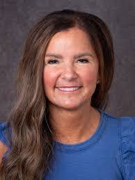 Alanna Hunter's Instagram, Twitter & Facebook