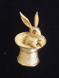 Vintage Designer Signed Trifari Rabbit In A Magician S Hat Gold Tone Magician Hat Animal Charms Trifari
