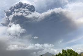 Se disfruta de un baño de lodo medicinal en el volcán de lodo en arboletes. Por Volcan En Necocli Que Emitio Ceniza Evacuan A Personas De La Zona Rcn Radio