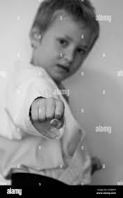 Karate kid black belt clenched immagini e fotografie stock ad alta  risoluzione