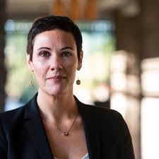 Alicia Crum's Instagram, Twitter & Facebook