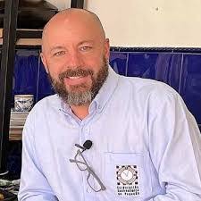 Fernando Benavides's Instagram, Twitter & Facebook