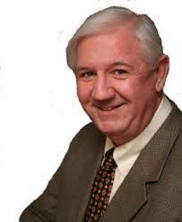 Tom Grandy's Instagram, Twitter & Facebook