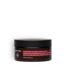 Μάσκα < (άμεσο δάνειο) γαλλική masque < υστερολατινική masca < ίσως αραβική maskharah (ο παλιάτσος) ή από το προβηγκιανό και καταλανικό mascarar (μαυρίζω το πρόσωπο) ή από την ισπανική φράση más que la cara (πρόσθετο πρόσωπο). Color Protection Hair Mask