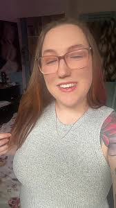 Laurie Dube's Instagram, Twitter & Facebook