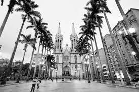 A prefeitura municipal de são paulo reconhece dez zonas geográficas, 2 utilizadas para referência de localização no município. No Aniversario De Sao Paulo Dez Patrimonios Que Contam A Historia Da Cidade