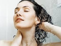 Bí quyết chăm sóc tóc bóng mượt của người Nhật - Phụ Liệu Tóc