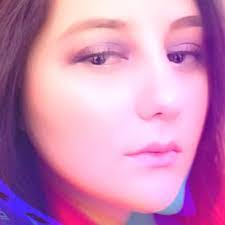 Linda Damm's Instagram, Twitter & Facebook