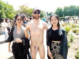 London wnbr 2022 Tower Hill with Asian girls | Scrolller