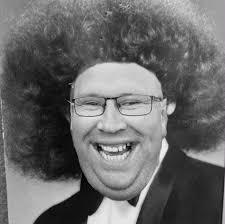 Can anyone tell me where the amplifier is located in a Qashqai J11 16 plate  please ?.