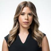 Rachel Cox's Instagram, Twitter & Facebook