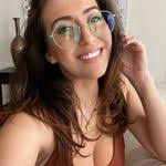 Amanda Rousselle's Instagram, Twitter & Facebook