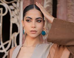 Rania Projects :: Photos, videos, logos, illustrations and branding ::  Behance