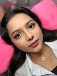 📣 Free Models Needed for Eyelash Extensions & Brow Lamination! 🖤** I'm  looking for models for** eyelash extensions** and **brow lamination **to  post