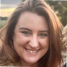 Caitlin Piazza's Instagram, Twitter & Facebook