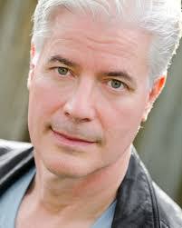 Tom Dodson's Instagram, Twitter & Facebook