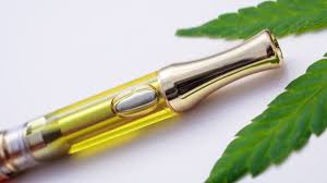 Full extract cannabis oil can be taken by syringe, added to cannabis edibles, or applied topically. Vaping Cbd 101 Benefits Side Effects How To Vape Cbd Oil