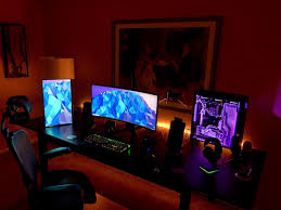 Https Ift Tt 2tu08h6 Little Ambient Light Goes A Long Way Added A Phillips Hue Lightstrip Today Phillips Hue Lighting Phillips Hue Desk Setup