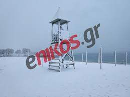 Φόρμες και ρούχα για το χιόνι. Mhdeia To Xioni Ef8ase Mia Anasa Apo Th 8alassa Ston Alimo Fwto Anagnwsth