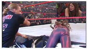 المصارع تربل اتش يعتدي على زوجتة ستيفاني مكمان كاد ان يخلع ملابسها Wwe Youtube Wrestling Music