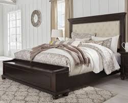 The Brynhurst Dark Brown Queen Uph Bed Available At Acf Wholesale Serving Columbus Ms In 2020 Queen Upholstered Bed Upholstered Beds King Upholstered Bed