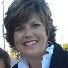 Melanie Peel (@HoltMb)