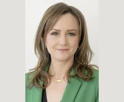 Page 15: Donovan Swift