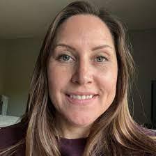 Carrie Bisbee's Instagram, Twitter & Facebook