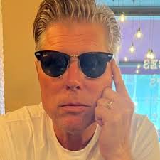 Greg Burton (@gburton)