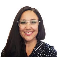 Gina Reno's Instagram, Twitter & Facebook