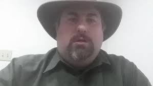 Amazon.com: Dexter Russell 4215 Traditional (10411) Fish Knife, 5",  high-carbon steel, scored, walnut  handle​‌​‍​​‌‌‌‌‍​​‌‌‌‌‍​​‌‌​​‍​​‌‌‌‌‍​​‌​‌‌‍​​​‌‌‌‍​​‌‌​​‍​​‌​‌‌‍​​‌‌‌‌​‍​​​‌‌‌‍​​‌‌‌​​‍​​​‌‌​  : Sports & Outdoors