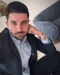 Sam Mahdavi's Instagram, Twitter & Facebook