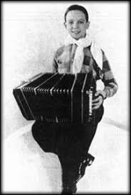 An incredible collection with astor piazzolla's most famous and beloved compositions, to celebrate the collaboration with producer and manager. Astor Piazzolla Interlude