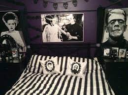 The Perfect Bedroom For Mr Mrs Frankenstein Credit To Piercedoff Horror Decor Home Decor Bedroom Halloween Bedroom