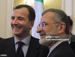 18 Photos & High Res Pictures