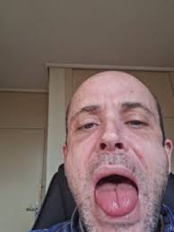 Jaques Lacan psychoanalysis should be mandatory lessons at every school.