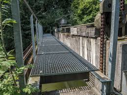 Datei:Wehrsteg über die Wigger, Strengelbach AG – Zofingen AG  20210820-jag9889.jpg – Wikipedia