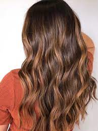 Come schiarire i capelli a casa? Tutto Quello Che C E Da Sapere Prima Di Fare Il Balayage Vogue Italia