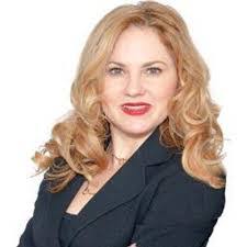 Laura Colligan's Instagram, Twitter & Facebook