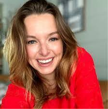 Lori Philbrick's Instagram, Twitter & Facebook