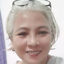 You've worked so hard this week, you deserve a beehive cake. Happy Weekend!  🐝 #LakingMerced