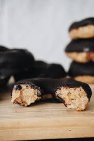Chocolate Banana Donuts Raw Vegan Recetas De Comida Donuts De Chocolate Vegana Cruda