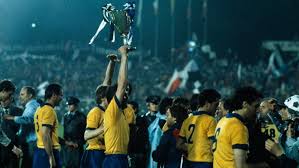 Vignola e boniek firmano la prima coppa delle coppe della storia della juventus. Jwu1ewtfi6o58m