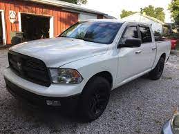 White 2009 Dodge Ram 1500 Crew Cab 5 7l Hemi Slt Big Horn Leather Dodge Ram 1500 Dodge Ram Crew Cab