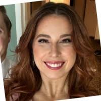 Maxine Mcgowan's Instagram, Twitter & Facebook