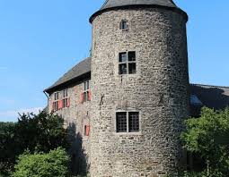 Das haus zum haus ist eine aus dem 13. Angerland Rundwanderweg Durch Den Ratinger Stadtwald Gps Wanderatlas