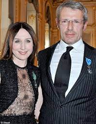 En 1977, il figure dans un film de fred zinnemann. Elsa Zylberstein Et Lambert Wilson Ont Ete Decores Elle