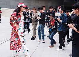 Maybe you would like to learn more about one of these? Chau Bui Hanh Trinh Tá»« Hotgirl Trá»Ÿ Thanh Biá»ƒu TÆ°á»£ng Thá»i Trang Giá»›i Tráº»