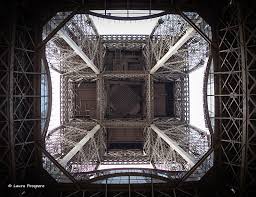 Nous avons hâte de vous retrouver à partir du 16 juillet ! O Primeiro Andar Renovado Da Torre Eiffel